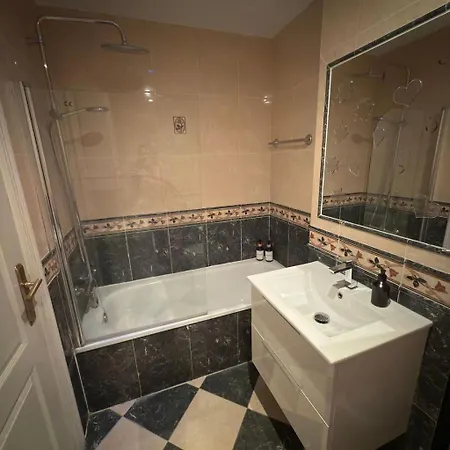 Torre De Andalucia Apartment *